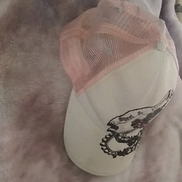 Adorable Pink Cookie hat - Picture 3 of 4